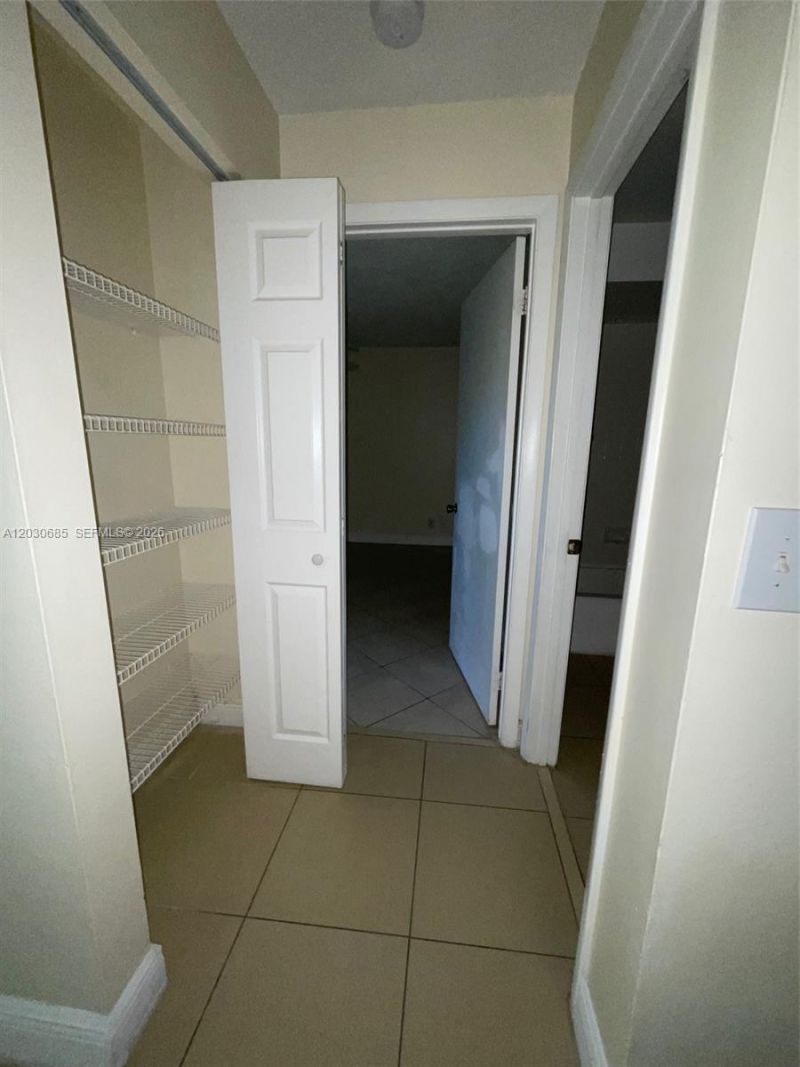 9999 Summerbreeze Dr , Unit 915, Sunrise, FL 33322 Photo