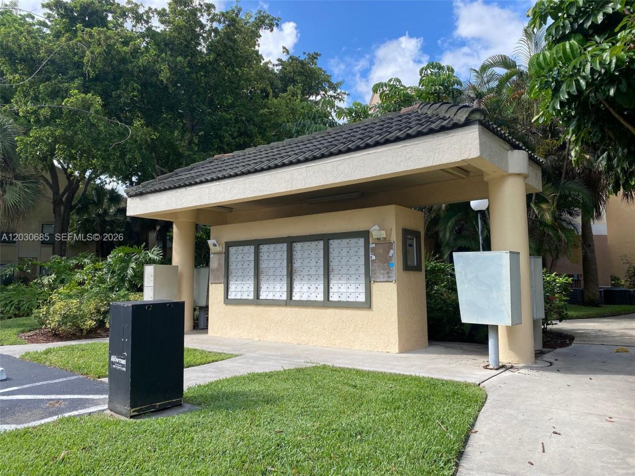 9999 Summerbreeze Dr, Unit 915, Sunrise, FL 33322 Photo