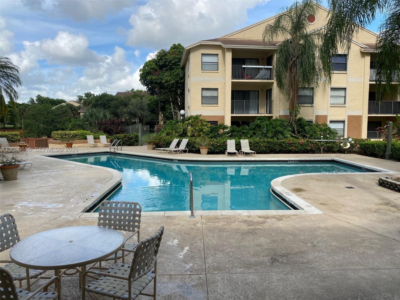 9999 Summerbreeze Dr, Unit 915, Sunrise, FL 33322 Photo