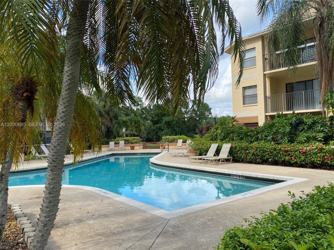 9999 Summerbreeze Dr, Unit 915, Sunrise, FL 33322 Photo