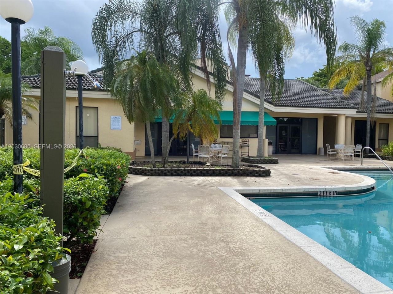 9999 Summerbreeze Dr, Unit 915, Sunrise, FL 33322 Photo