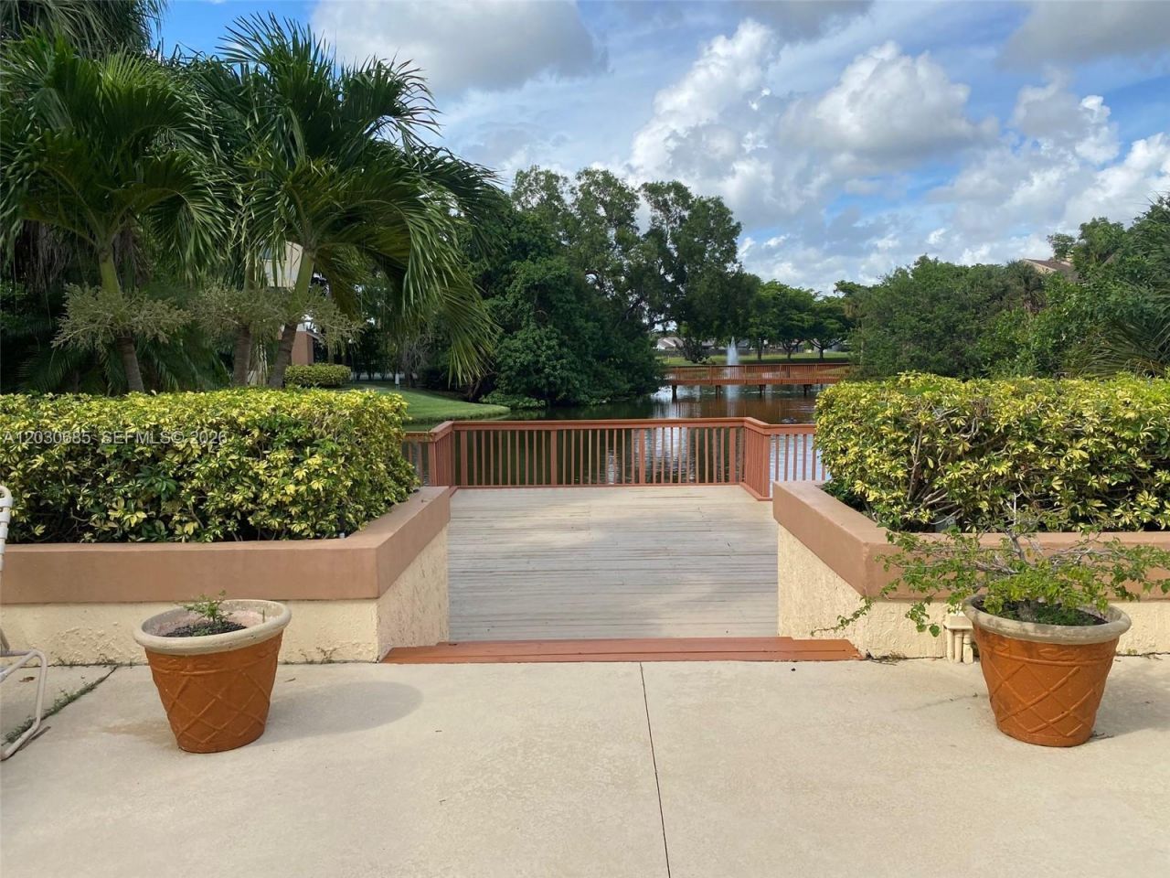 9999 Summerbreeze Dr, Unit 915, Sunrise, FL 33322 Photo