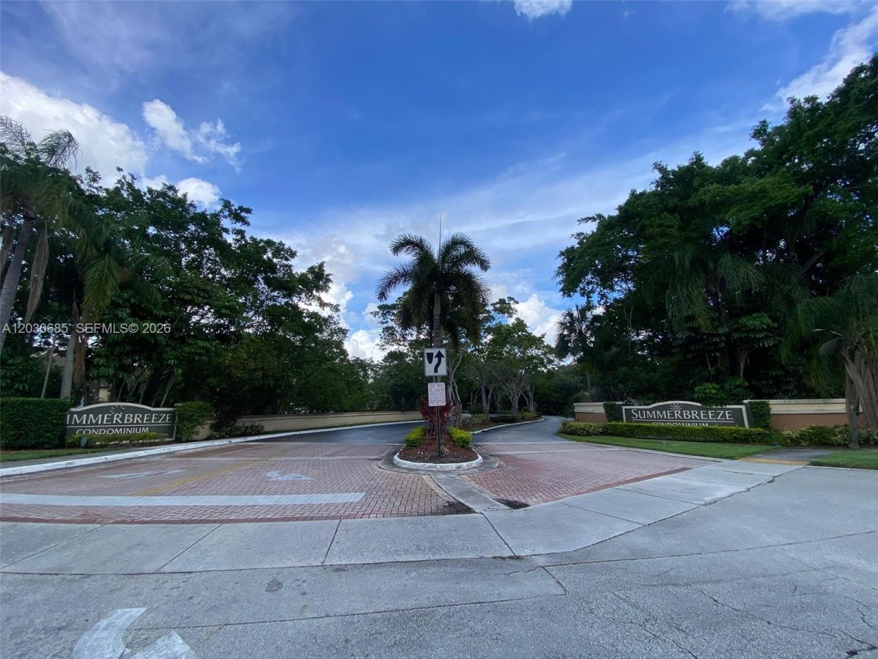 9999 Summerbreeze Dr, Unit 915, Sunrise, FL 33322 Photo