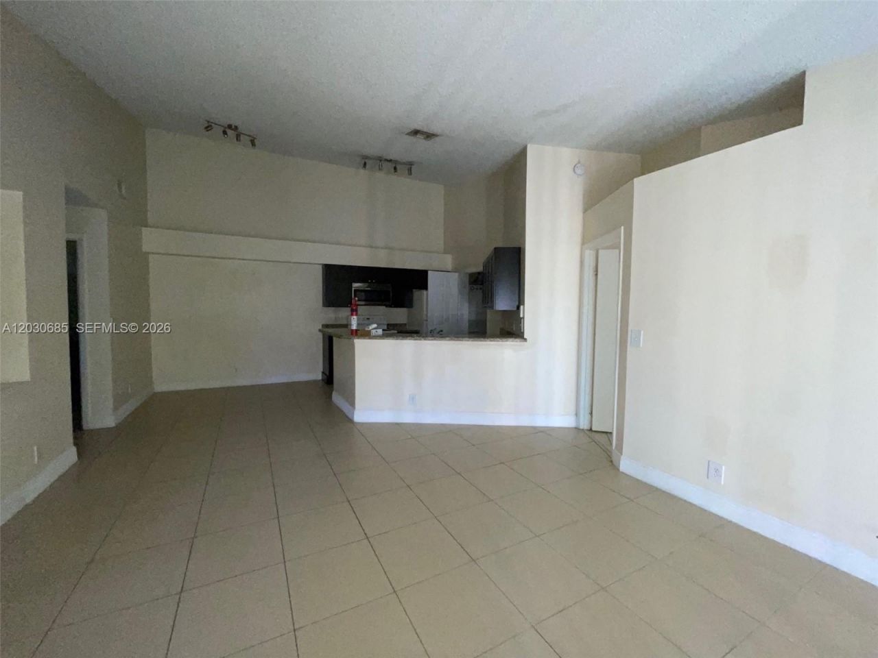9999 Summerbreeze Dr , Unit 915, Sunrise, FL 33322 Photo
