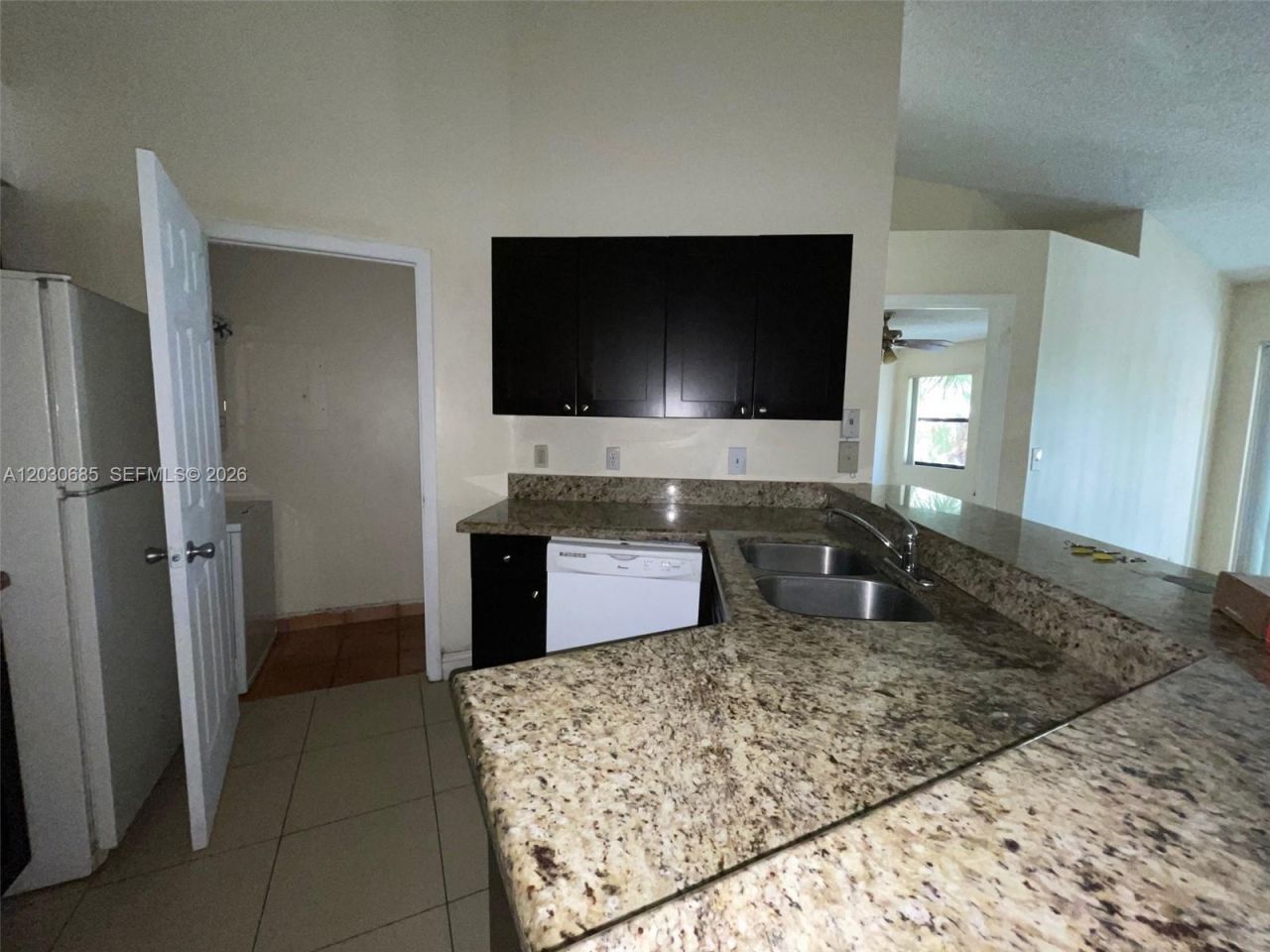 9999 Summerbreeze Dr , Unit 915, Sunrise, FL 33322 Photo