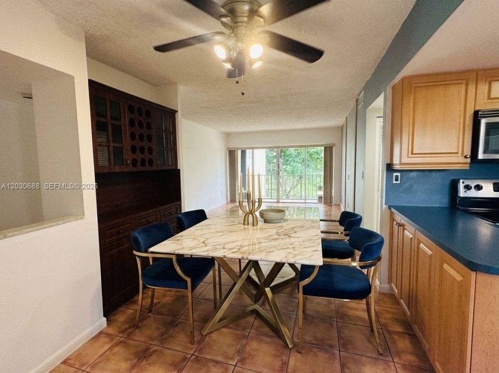 8775 Park Blvd, Unit 309, Miami, FL 33172 Photo