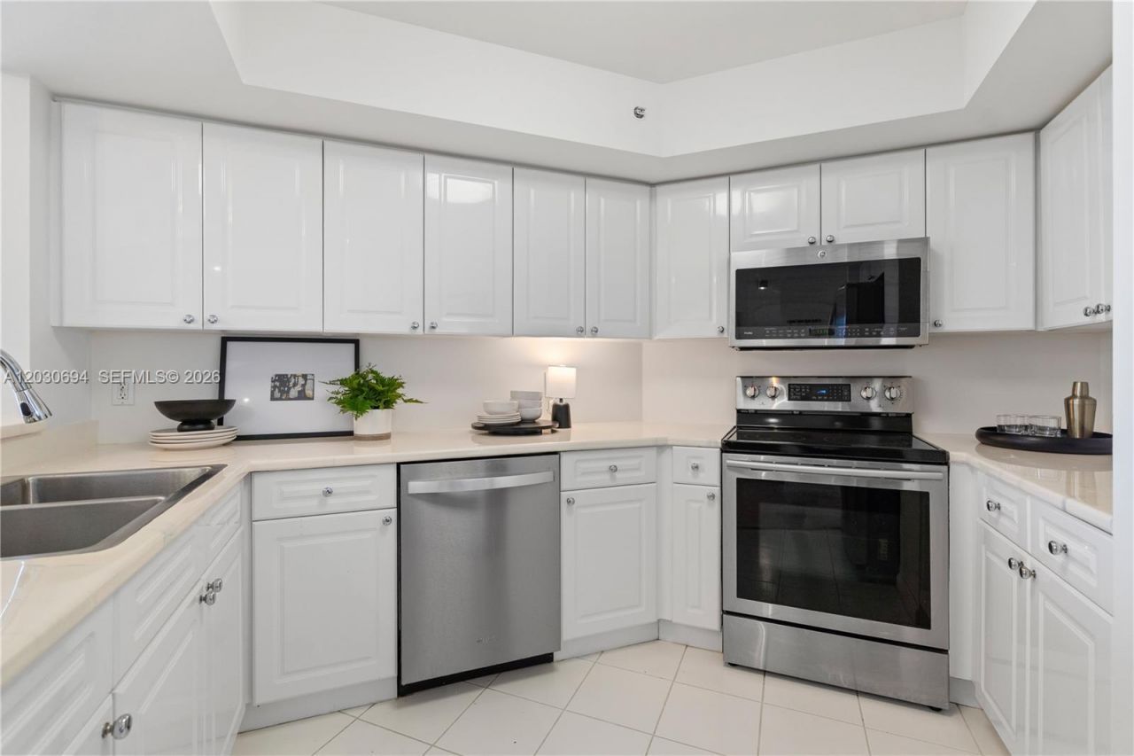 1800 Sunset Harbour Dr , Unit 1003, Miami Beach, FL 33139 Photo