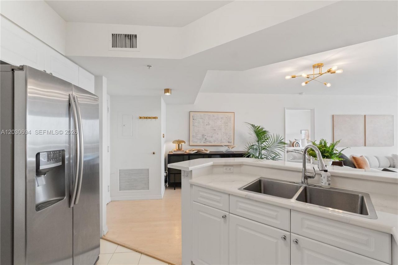 1800 Sunset Harbour Dr , Unit 1003, Miami Beach, FL 33139 Photo