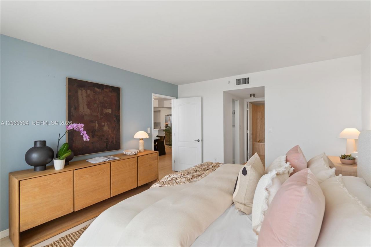 1800 Sunset Harbour Dr , Unit 1003, Miami Beach, FL 33139 Photo
