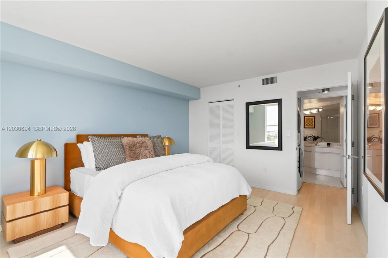 1800 Sunset Harbour Dr , Unit 1003, Miami Beach, FL 33139 Photo