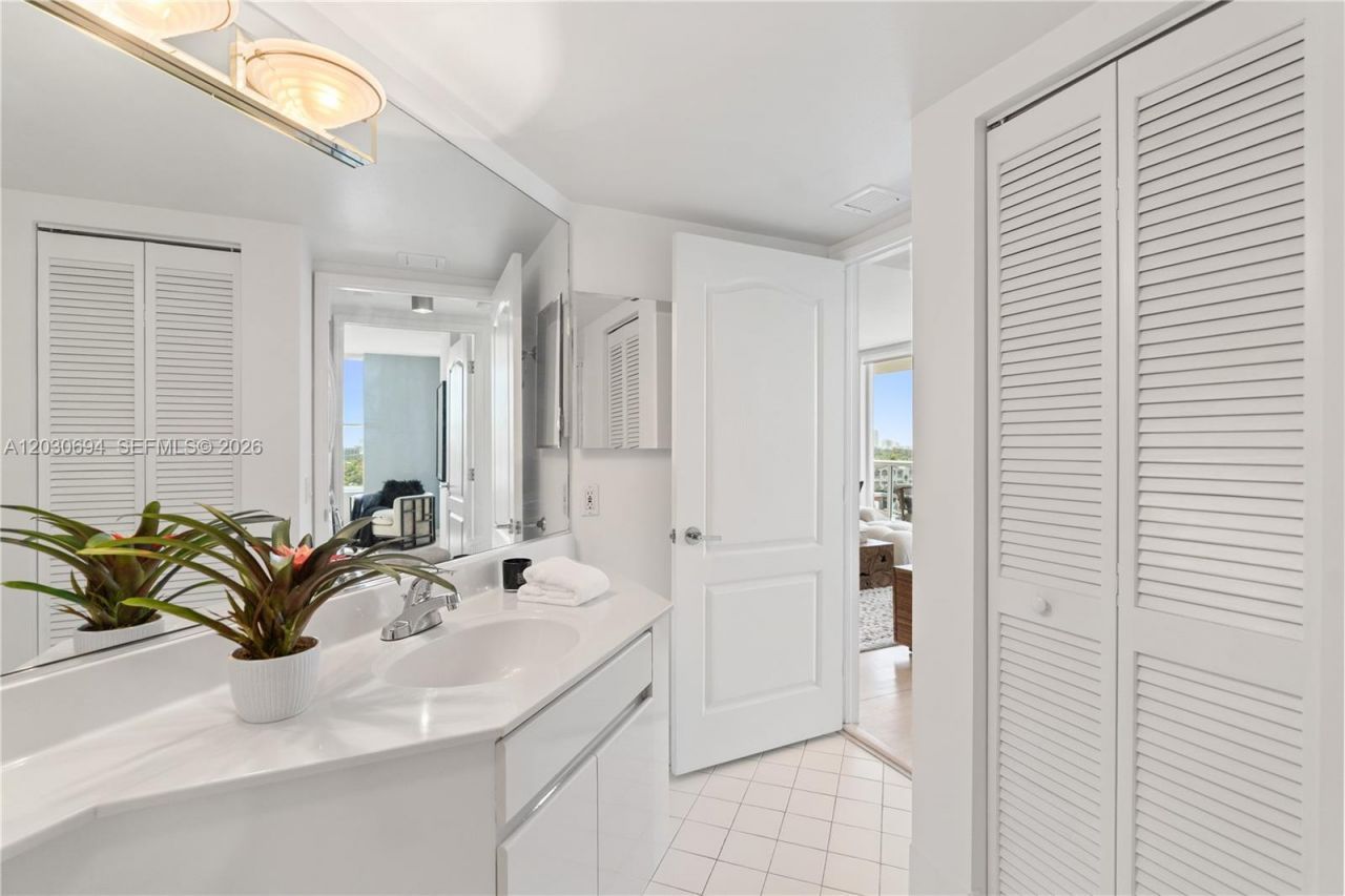 1800 Sunset Harbour Dr , Unit 1003, Miami Beach, FL 33139 Photo