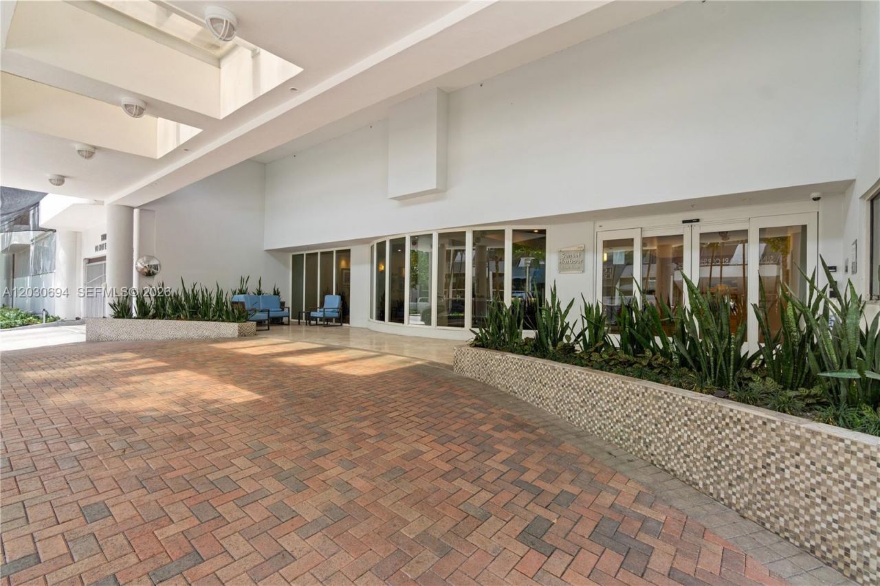 1800 Sunset Harbour Dr , Unit 1003, Miami Beach, FL 33139 Photo