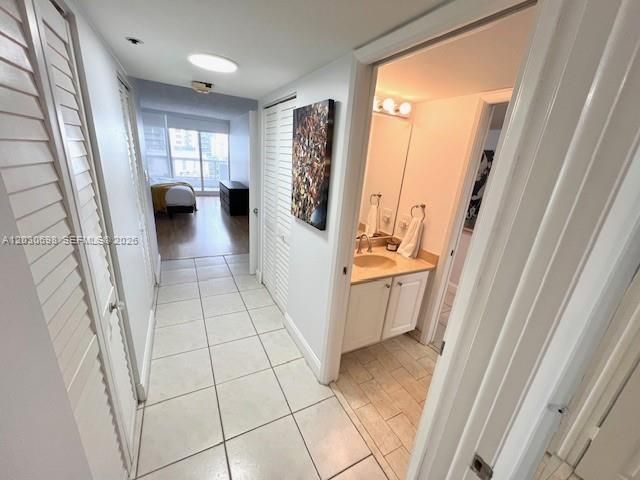 1717 N Bayshore Dr , Unit A-1450, Miami, FL 33132 Photo