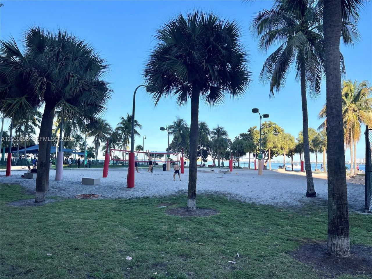 1717 N Bayshore Dr , Unit A-1450, Miami, FL 33132 Photo