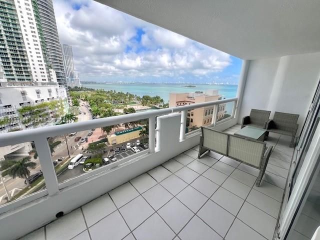 1717 N Bayshore Dr , Unit A-1450, Miami, FL 33132 Photo