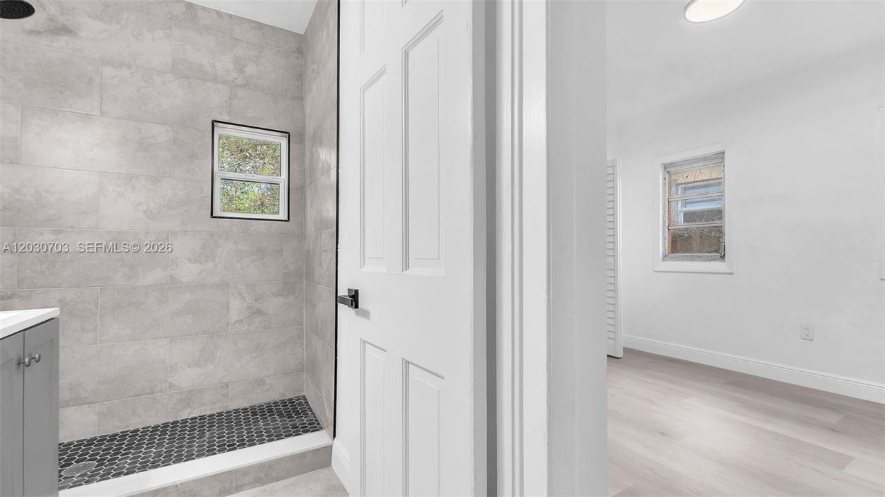 1365 NW 55th Ter, Unit B, Miami, FL 33142 Photo