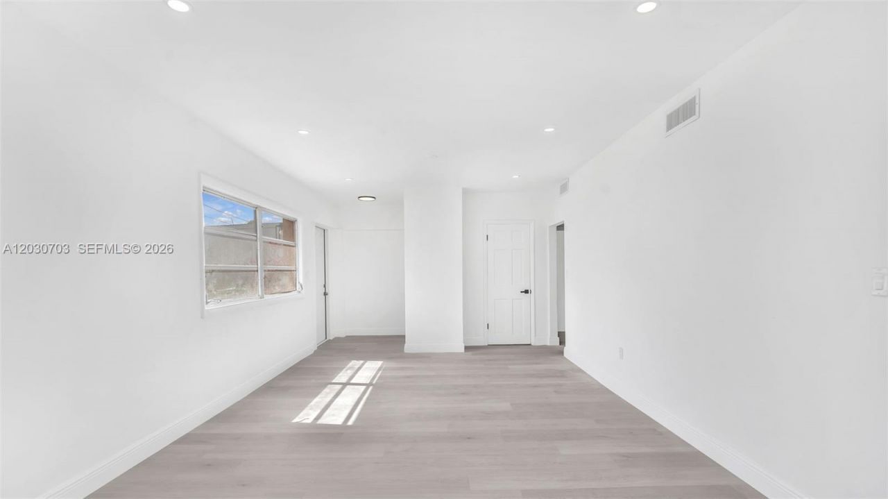 1365 NW 55th Ter, Unit B, Miami, FL 33142 Photo