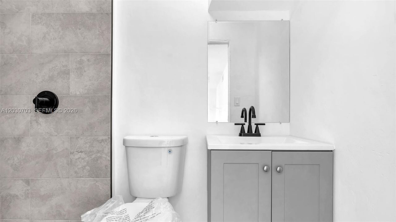 1365 NW 55th Ter, Unit B, Miami, FL 33142 Photo