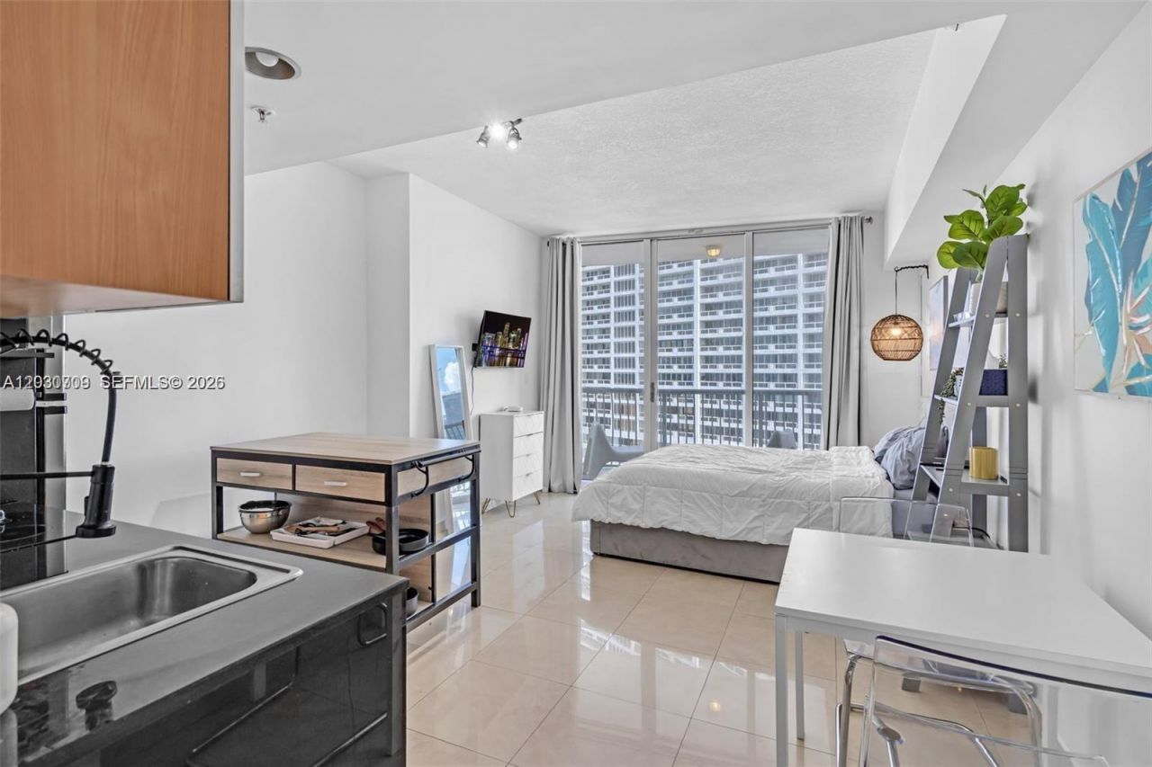 1750 N Bayshore Dr , Unit 1204, Miami, FL 33132 Photo