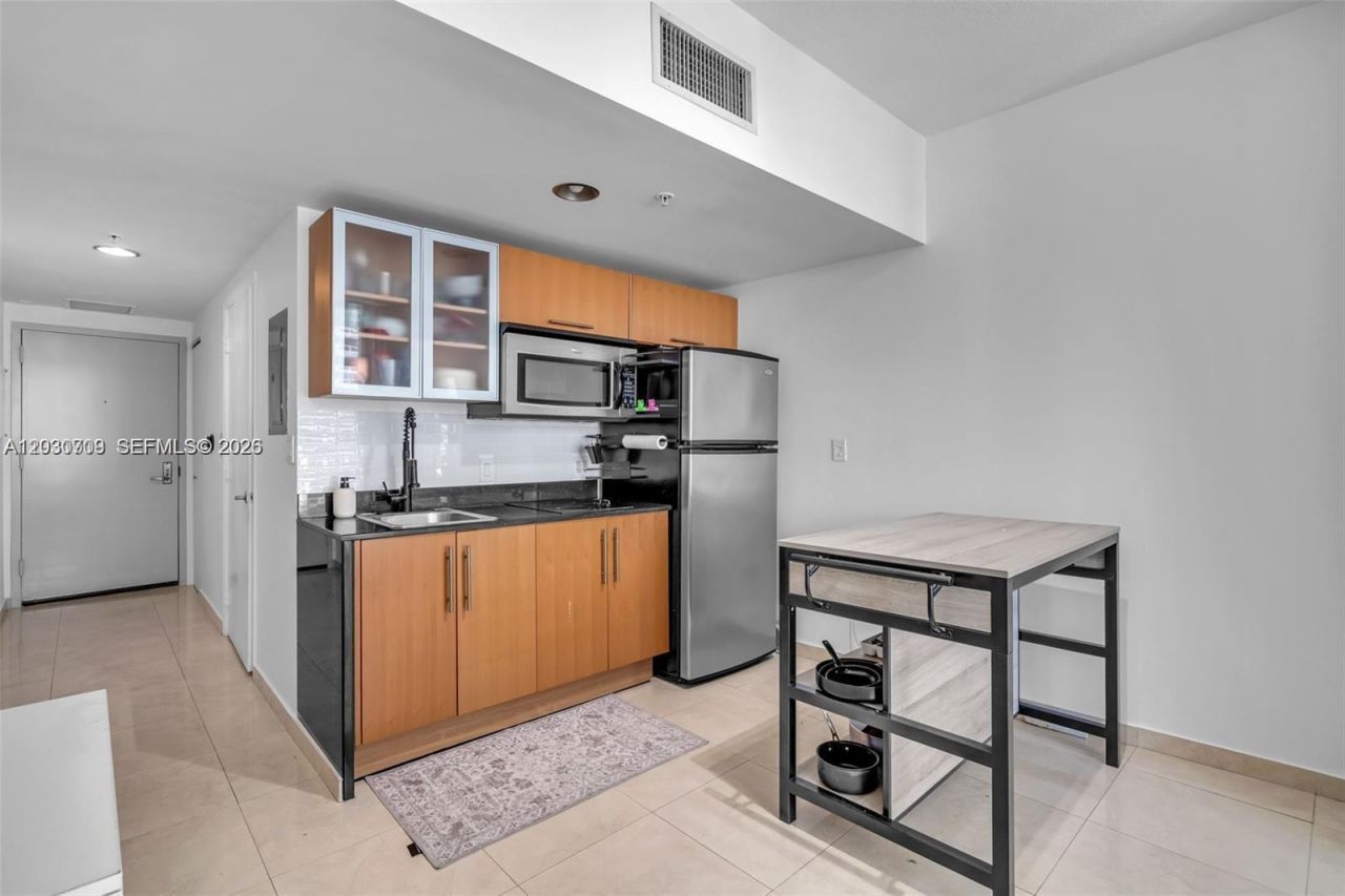 1750 N Bayshore Dr , Unit 1204, Miami, FL 33132 Photo