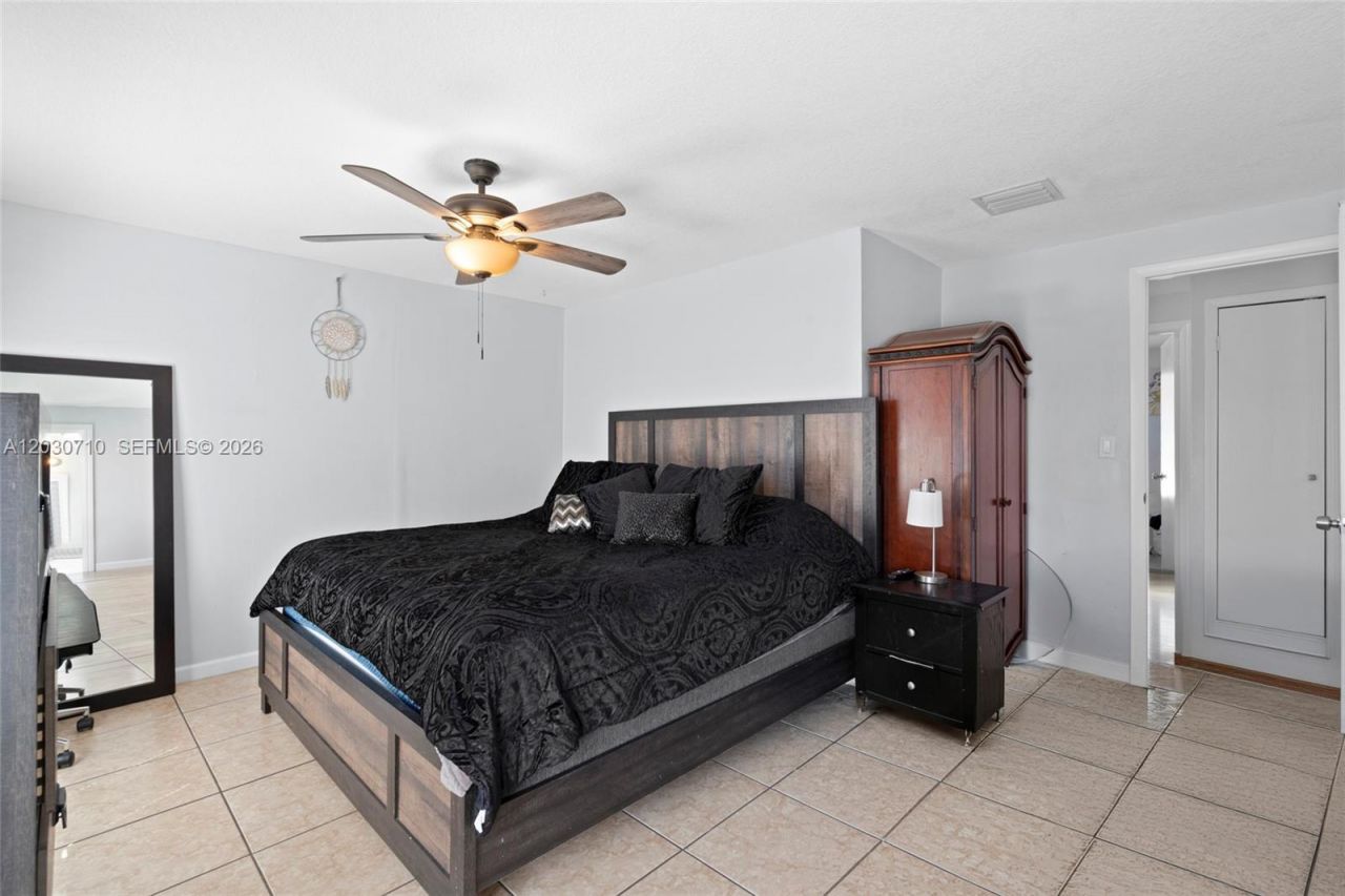 1526 SE Port St Lucie Blvd , Port Saint Lucie, FL 34952 Photo