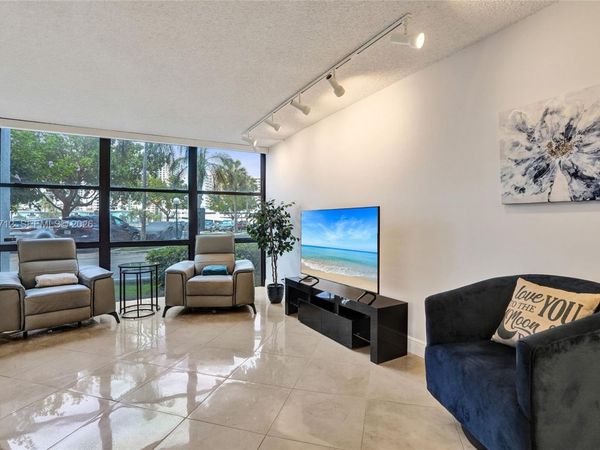 1000 Parkview Dr , Unit 104, Hallandale Beach, FL 33009