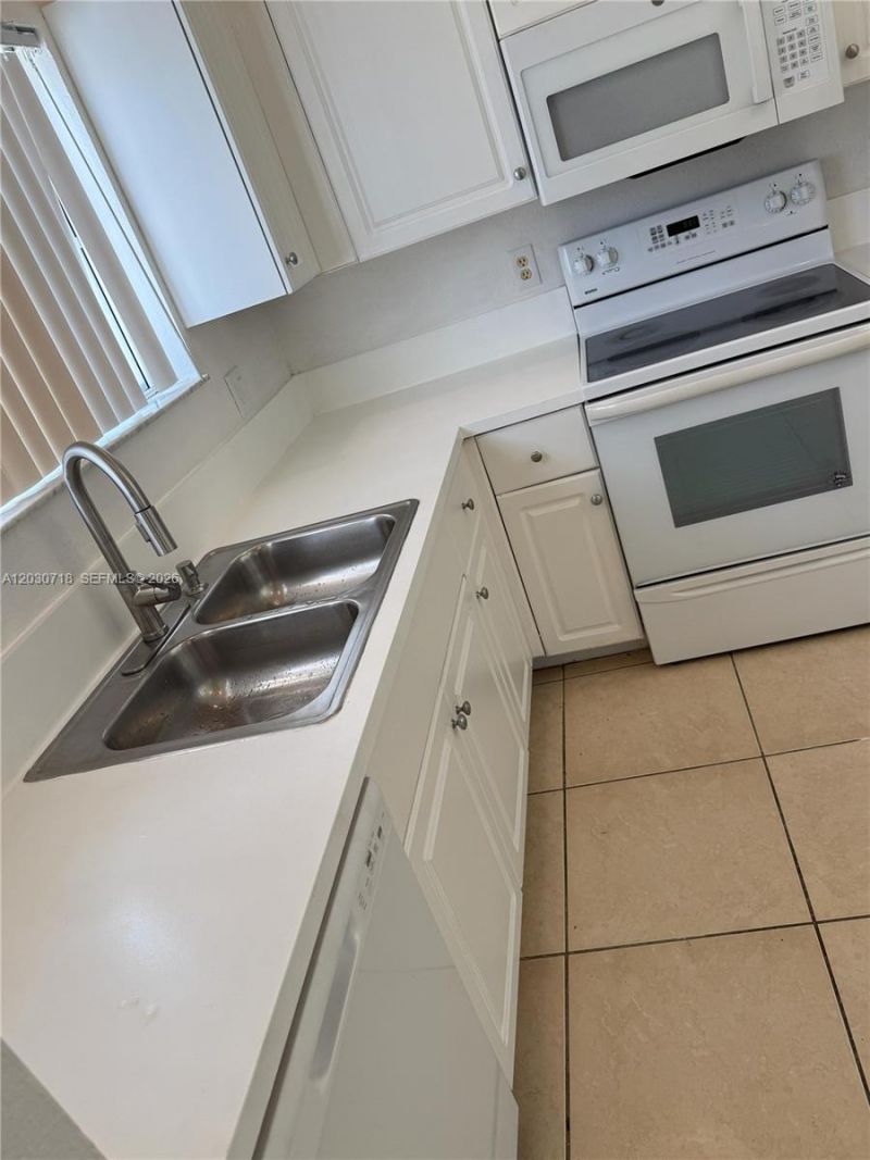 3826 SW 48th Ave , Unit 3826, Hollywood, FL 33023 Photo