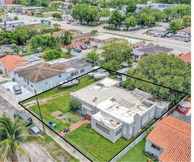 3078 NW Flagler Ter , Miami, FL 33125 Photo