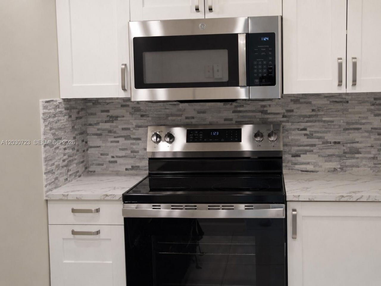 1300 St Charles Pl , Unit 303, Pembroke Pines, FL 33026 Photo