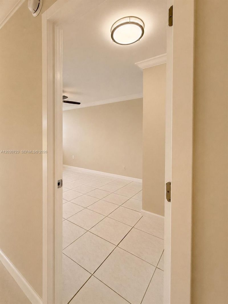 1300 St Charles Pl , Unit 303, Pembroke Pines, FL 33026 Photo