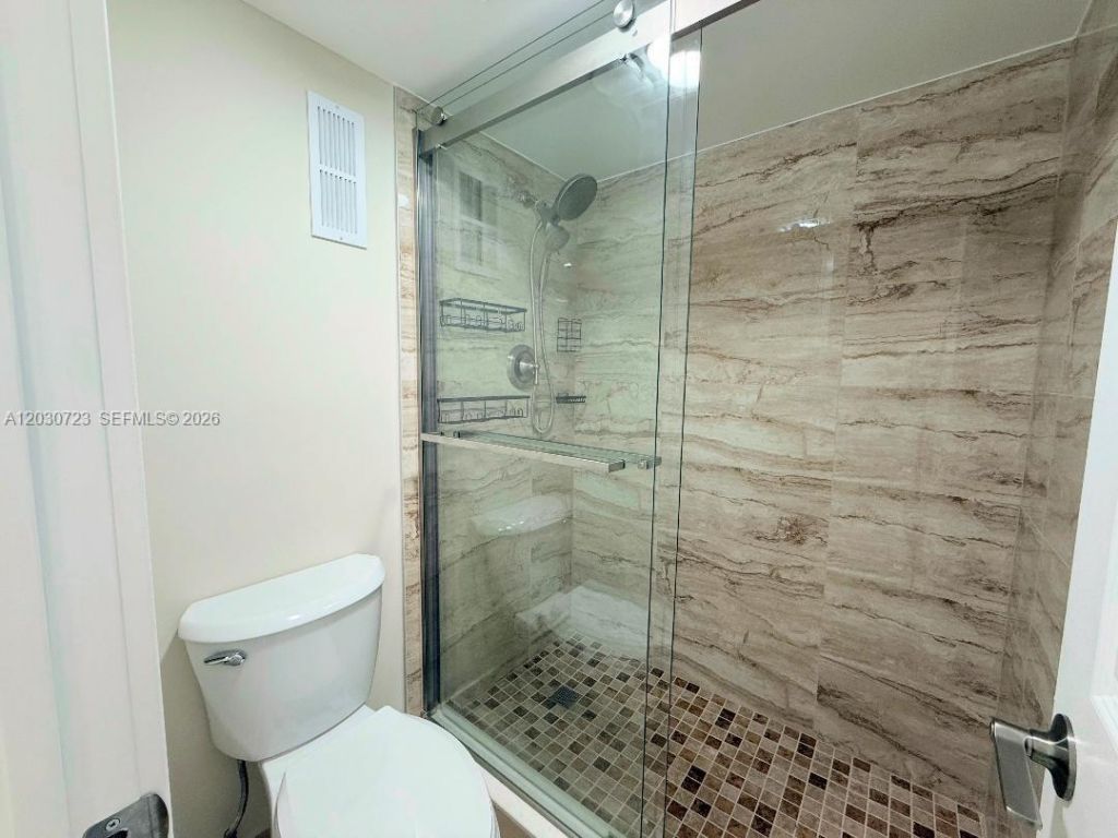 1300 St Charles Pl , Unit 303, Pembroke Pines, FL 33026 Photo