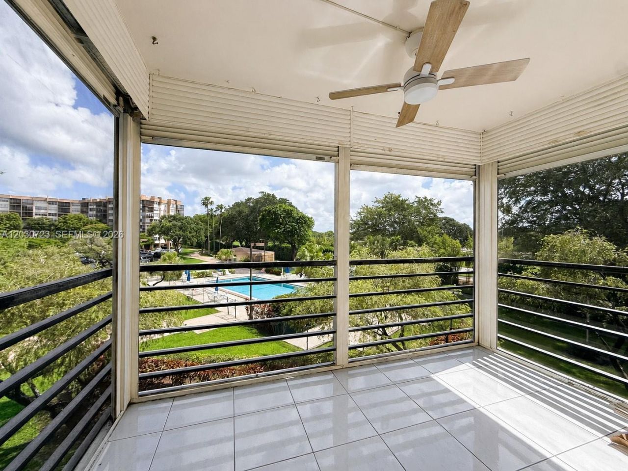 1300 St Charles Pl , Unit 303, Pembroke Pines, FL 33026 Photo