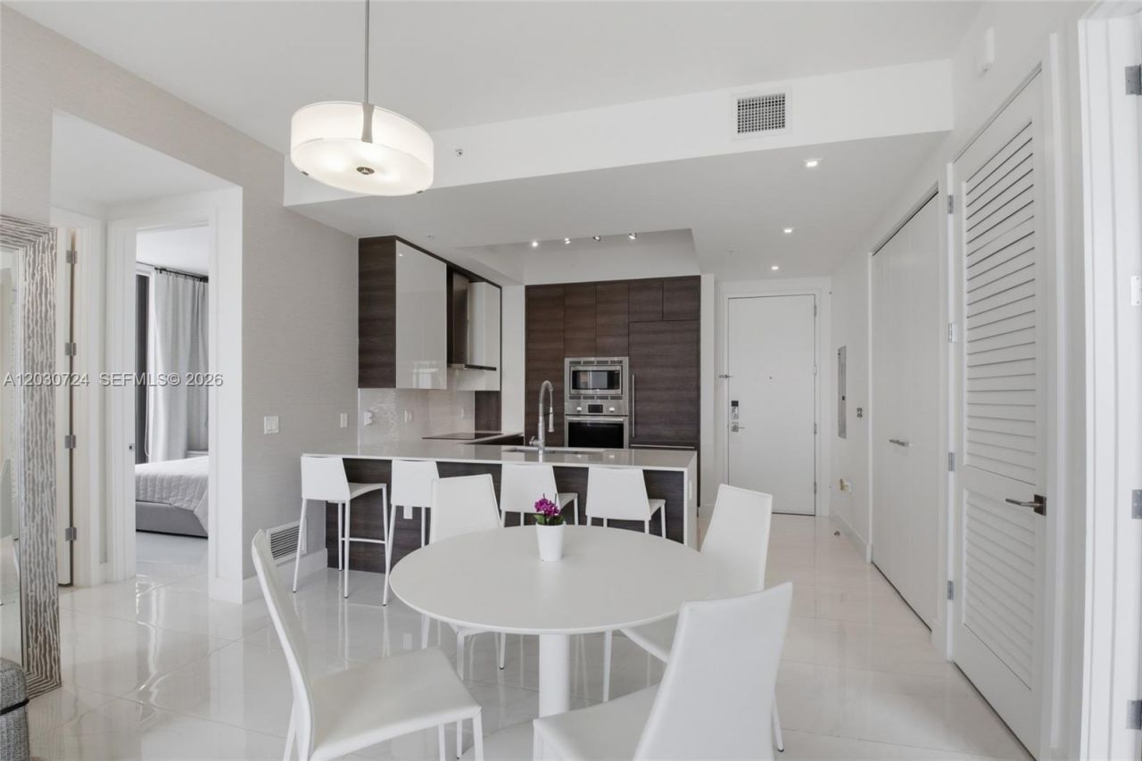 301 Altara Ave, Unit LPH902, Coral Gables, FL 33146 Photo