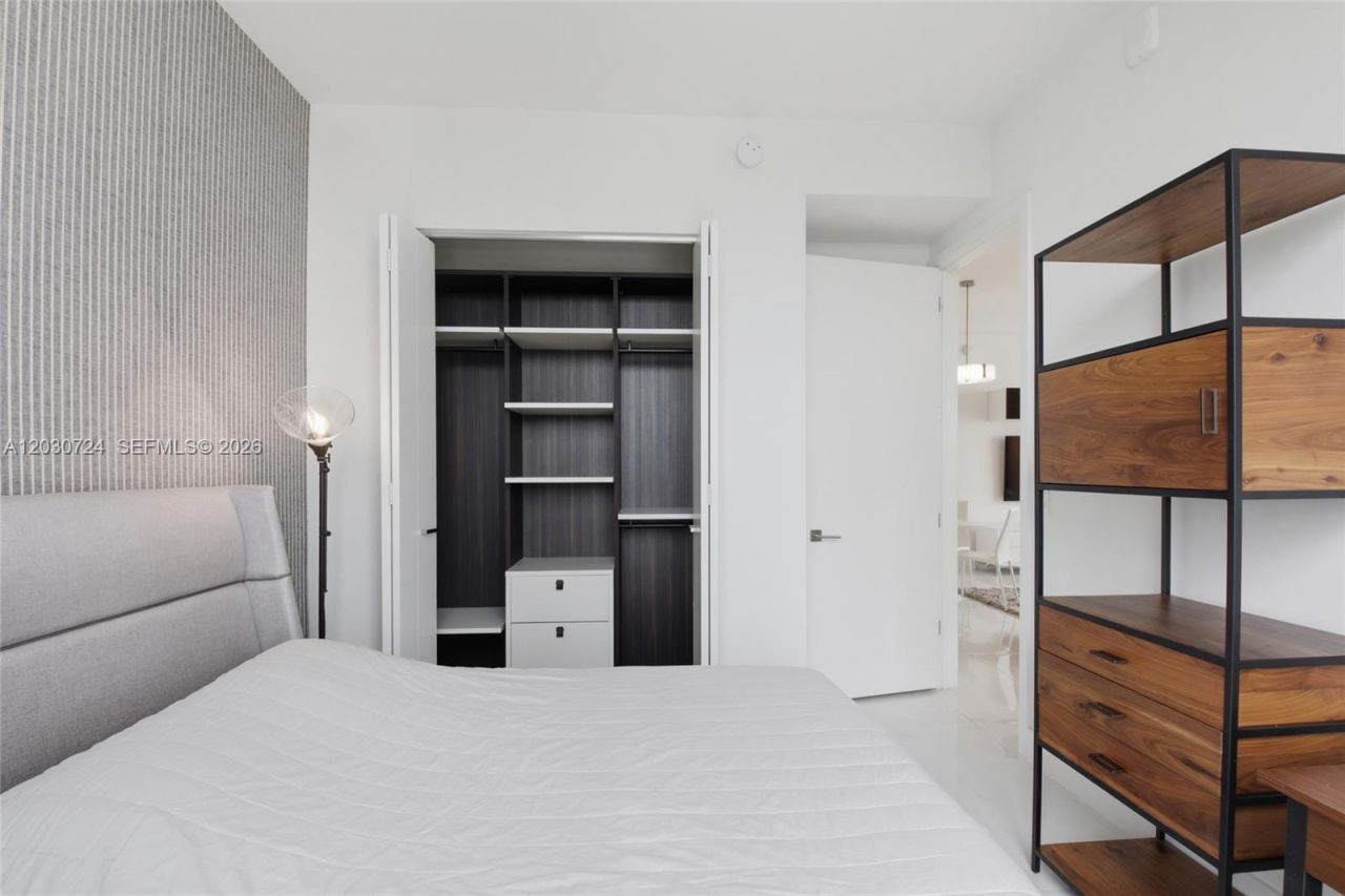 301 Altara Ave, Unit LPH902, Coral Gables, FL 33146 Photo