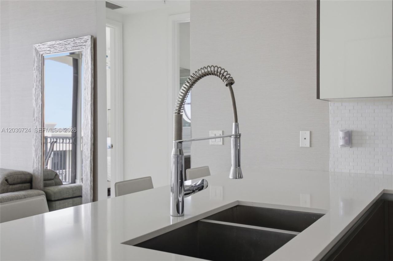 301 Altara Ave, Unit LPH902, Coral Gables, FL 33146 Photo