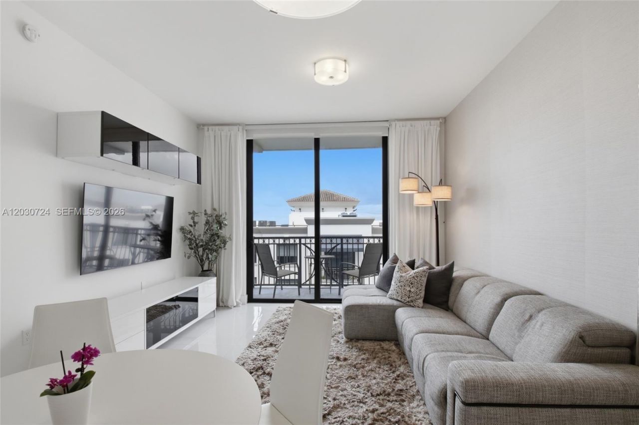 301 Altara Ave, Unit LPH902, Coral Gables, FL 33146 Photo