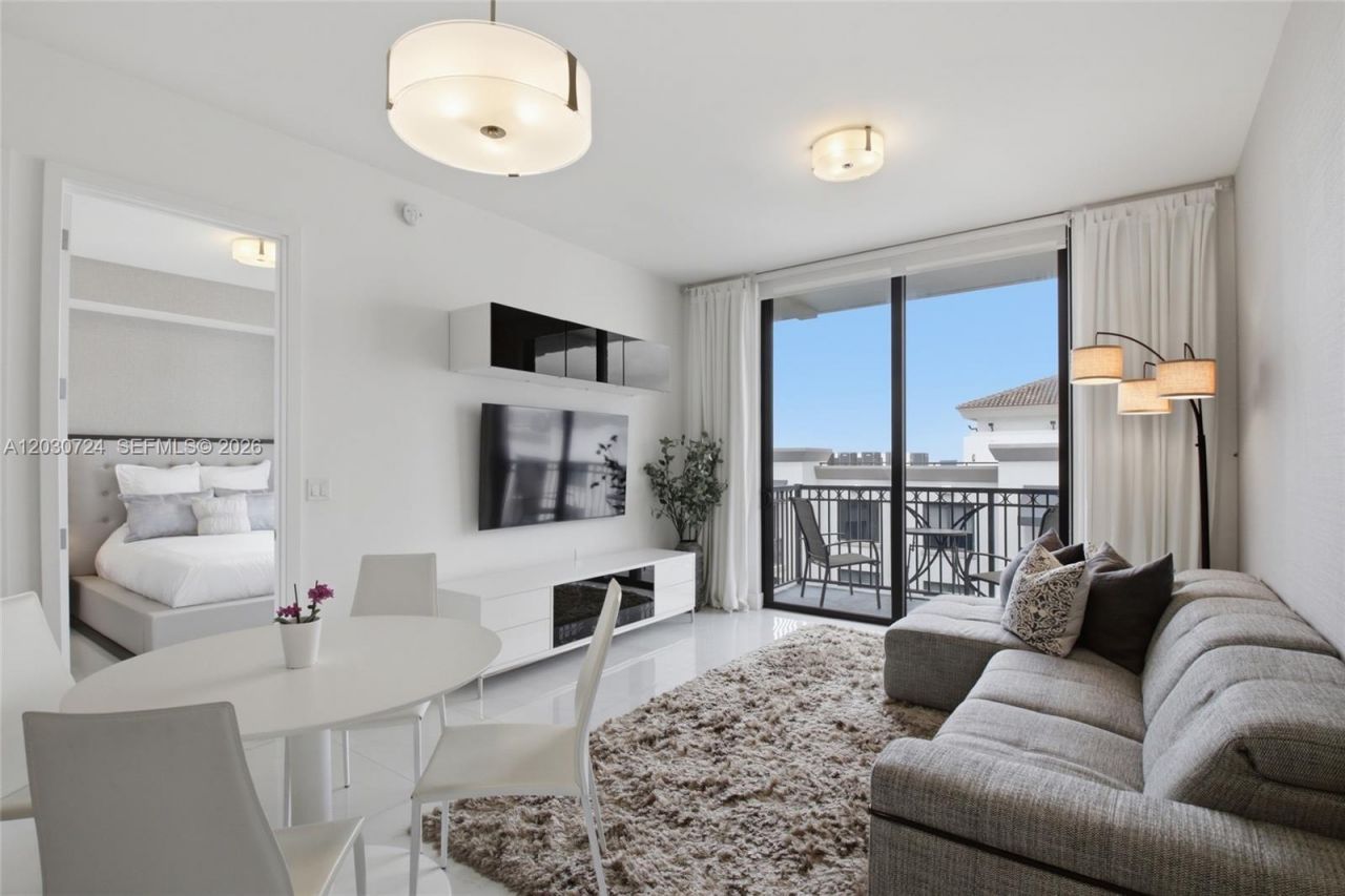 301 Altara Ave, Unit LPH902, Coral Gables, FL 33146 Photo