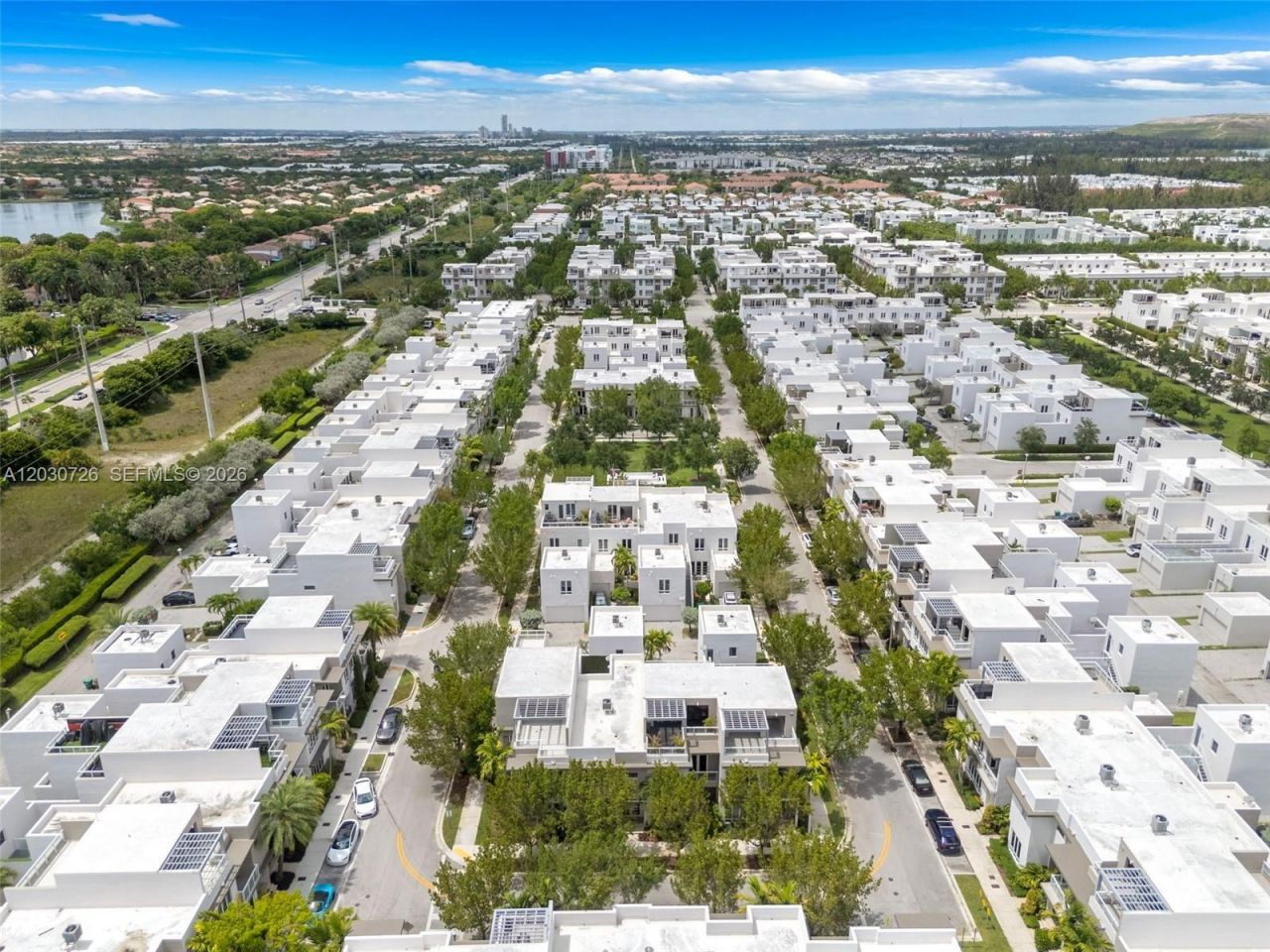 10545 NW 63rd Ter , Doral, FL 33178 Photo
