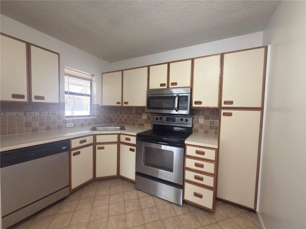 2526 N Carambola Cir N, Unit 1821, Coconut Creek, FL 33066 Photo