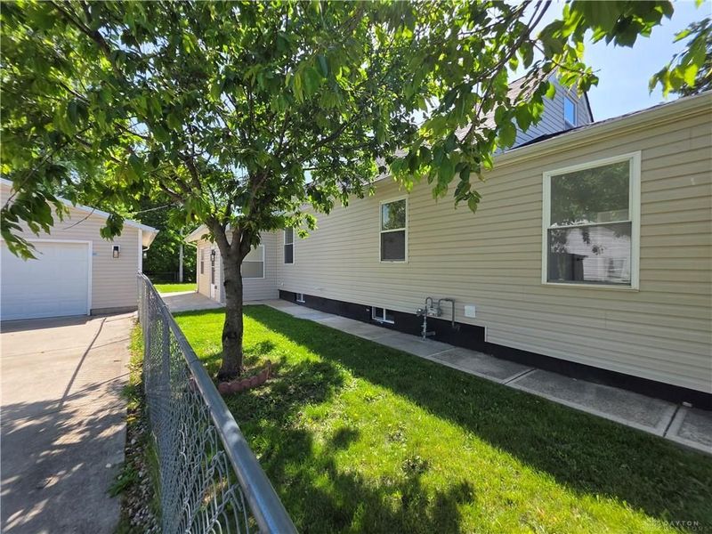1365 Saint Adalbert Avenue, Dayton, OH 45404 Photo 70