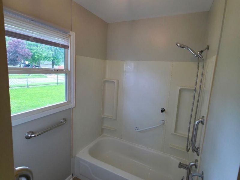 8490 Smallwood Lane, Sycamore Township, OH 45236 Photo 10