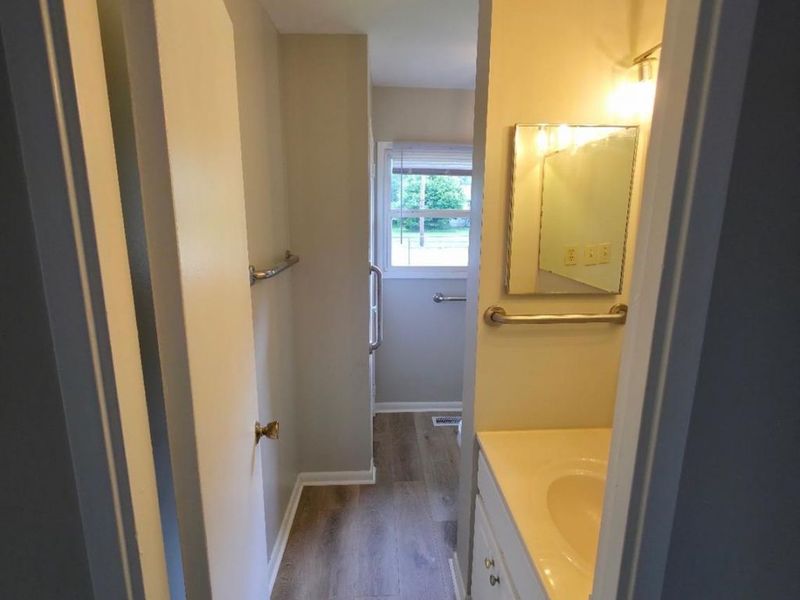 8490 Smallwood Lane, Sycamore Township, OH 45236 Photo 9
