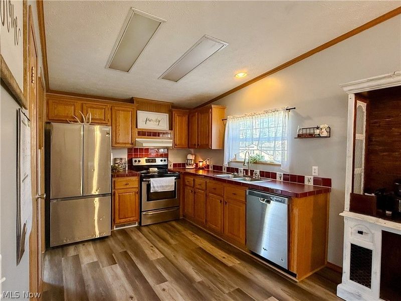 531 Herrick Street, Uhrichsville, OH 44683 Photo 10