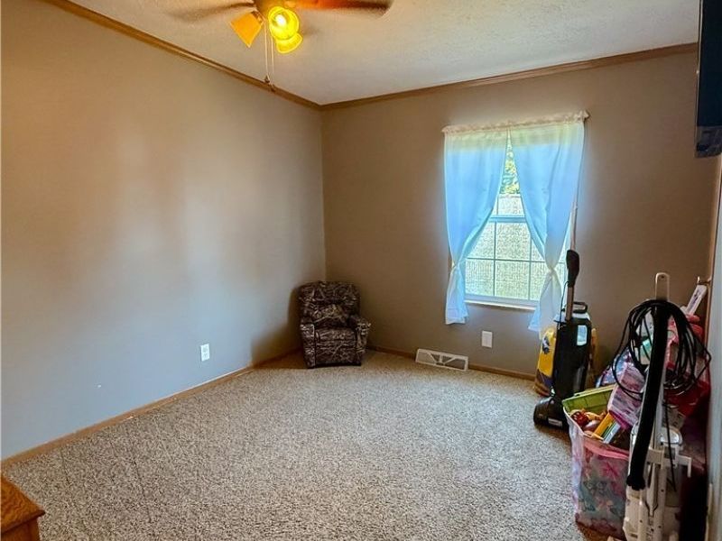 531 Herrick Street, Uhrichsville, OH 44683 Photo 14