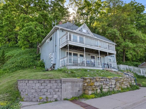 108 S Hill Street, Fountain City, WI 54629