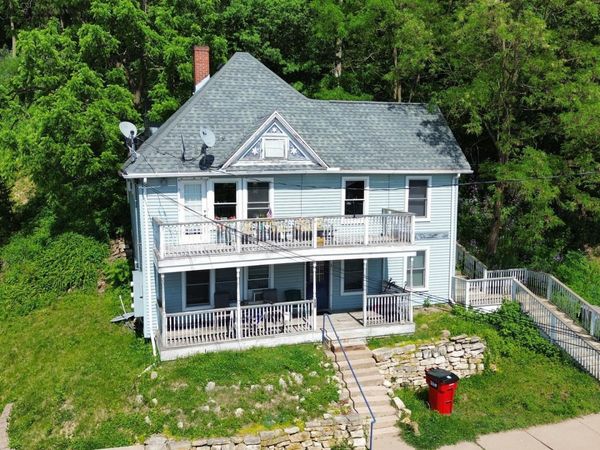 108 S Hill Street, Fountain City, WI 54629