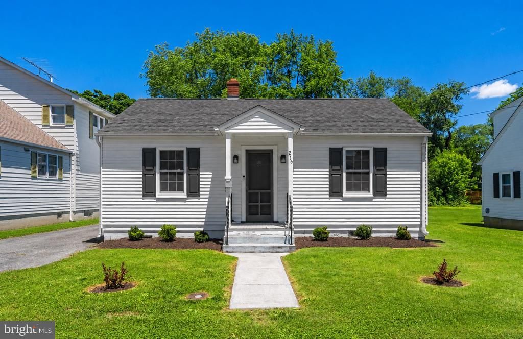 216 WALNUT STREET, BERRYVILLE, VA 22611