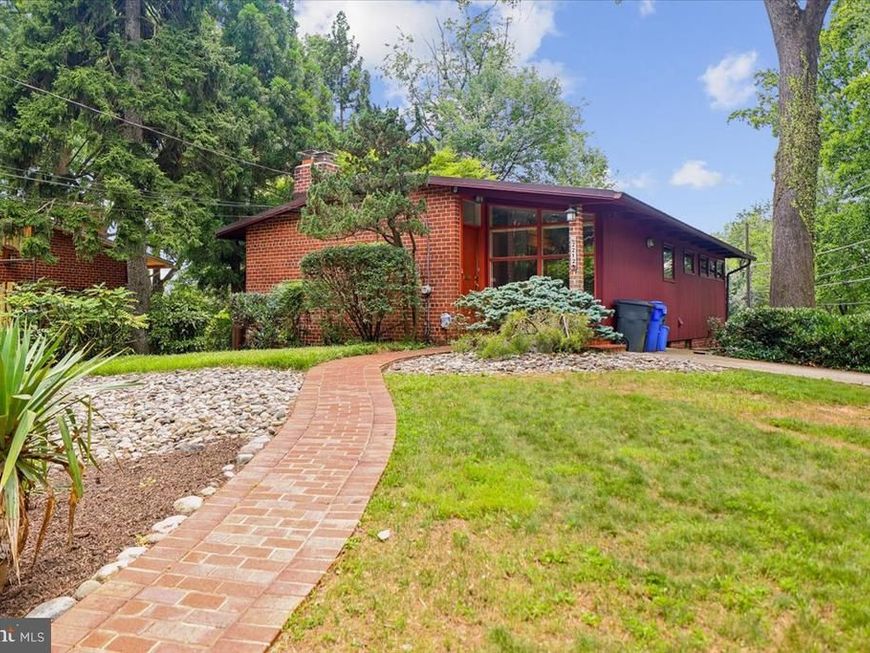 2212 Richland Place, Silver Spring, MD 20910 Main Photo