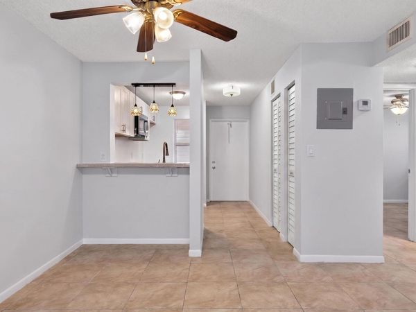 95 NE 41st Street, Unit O223, Oakland Park, FL 33334
