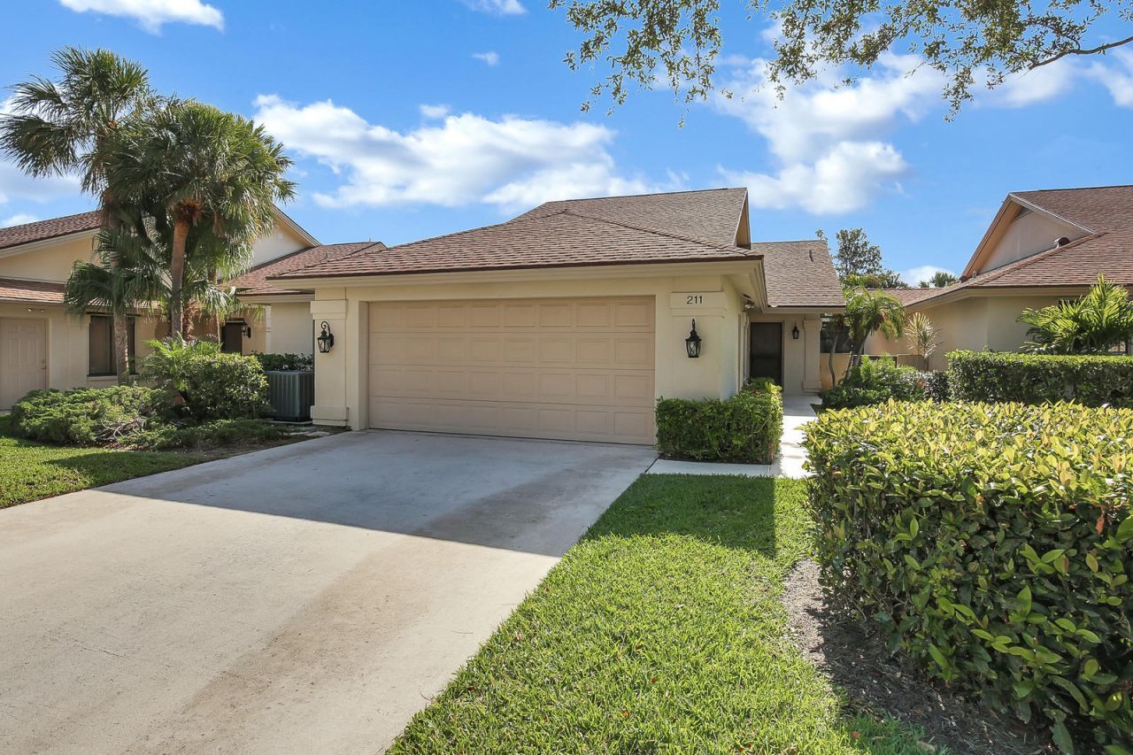 211 E River Park Drive, Jupiter, FL 33477 Photo